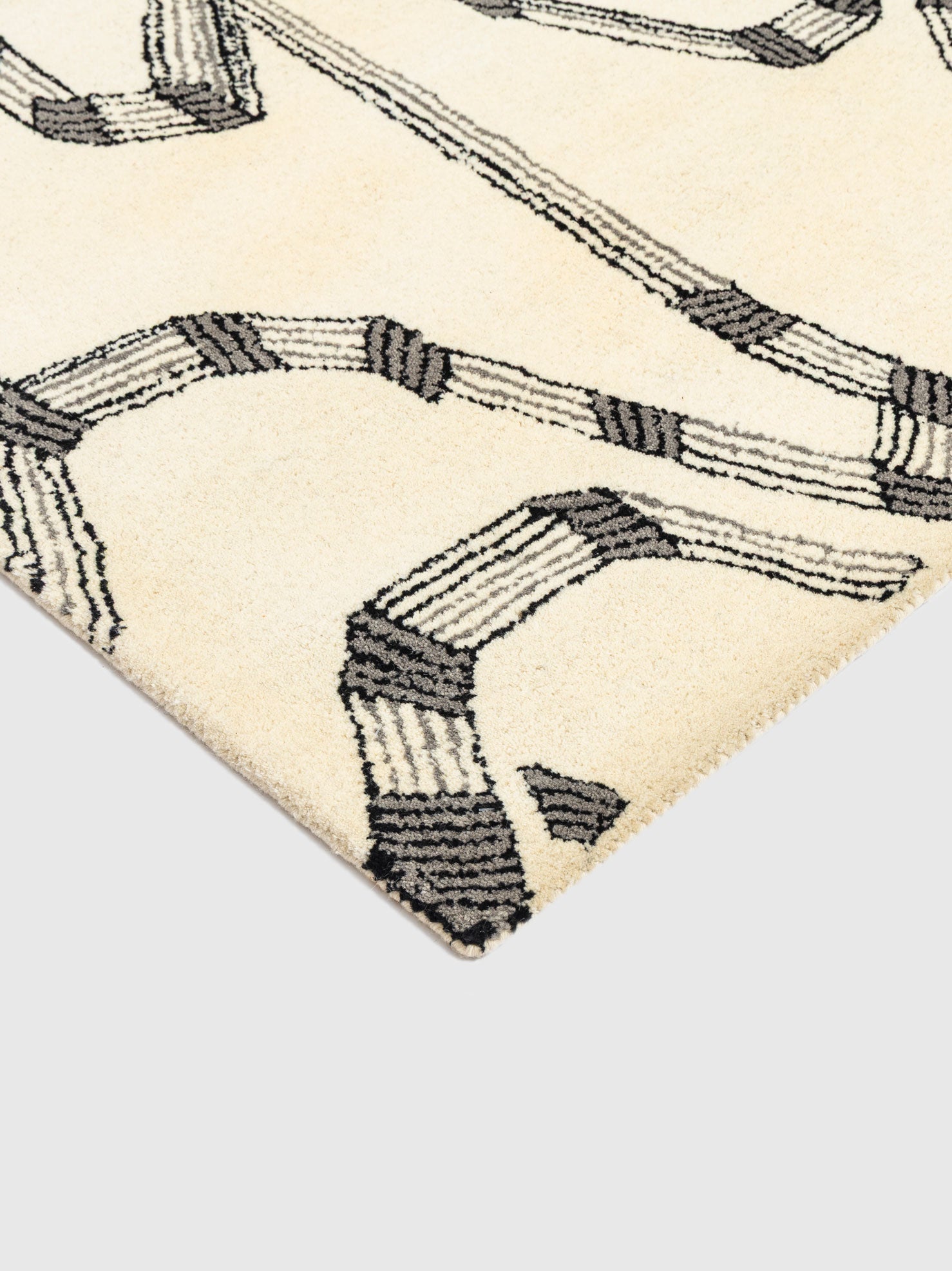 Bakhra Wool Tufted Carpet Contrast Living