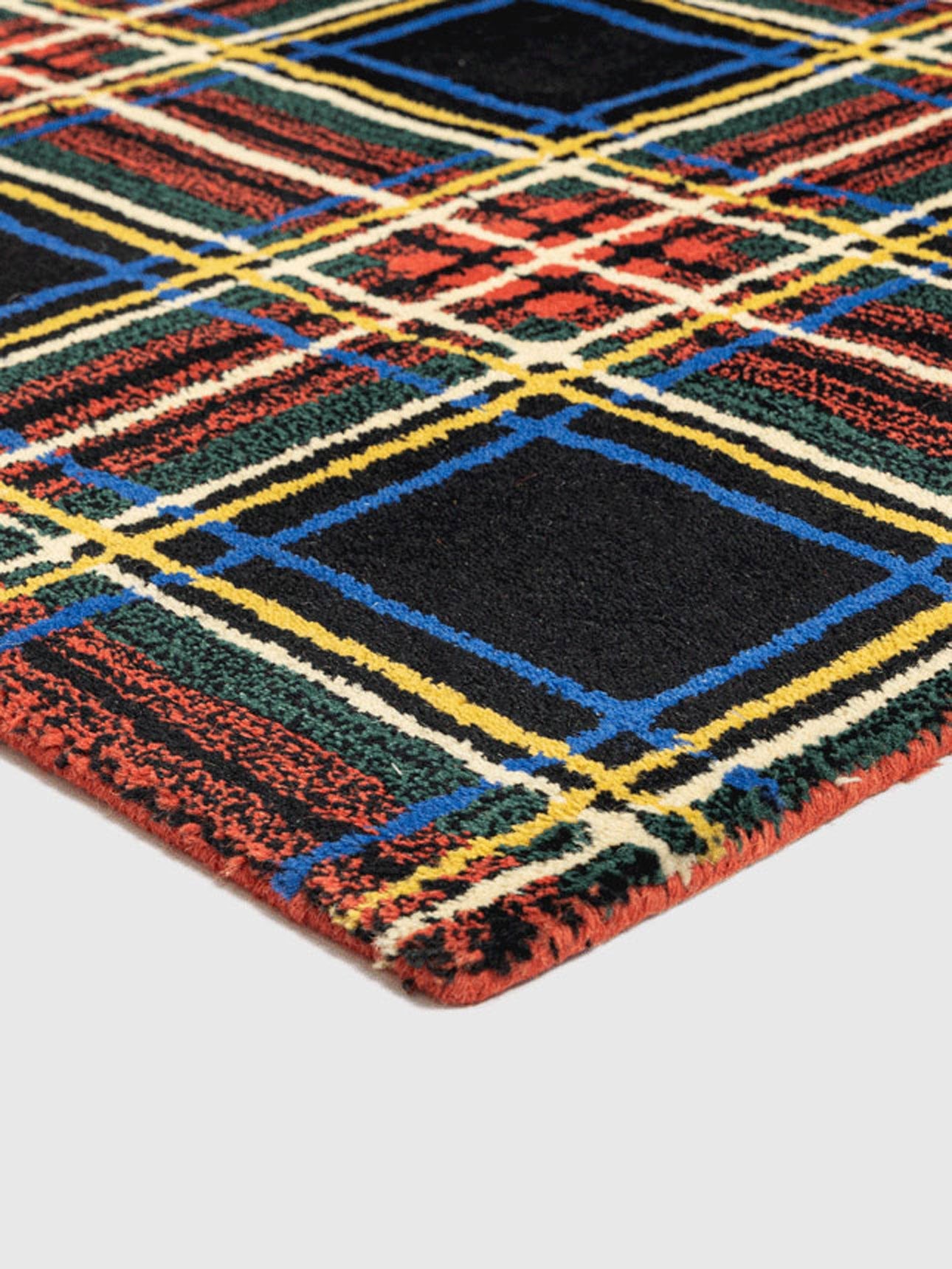 Paroha Wool Tufted Carpet Contrast Living