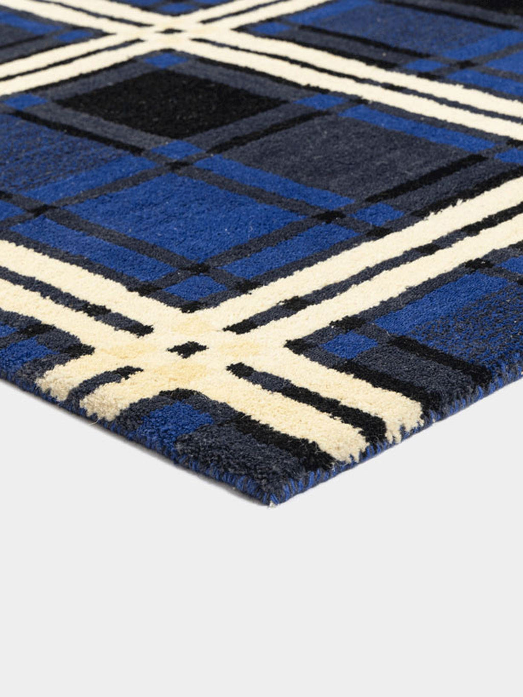 Sunsari Wool Tufted Carpet Contrast Living