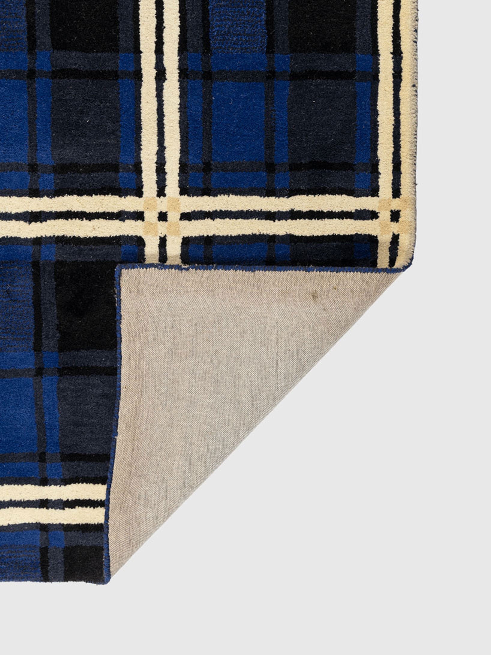 Sunsari Wool Tufted Carpet Contrast Living