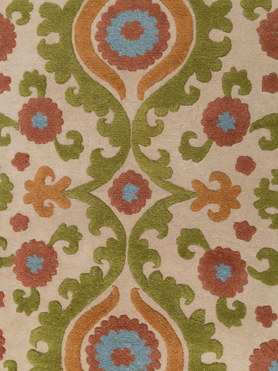 Kisona Wool Tufted Carpet Contrast Living