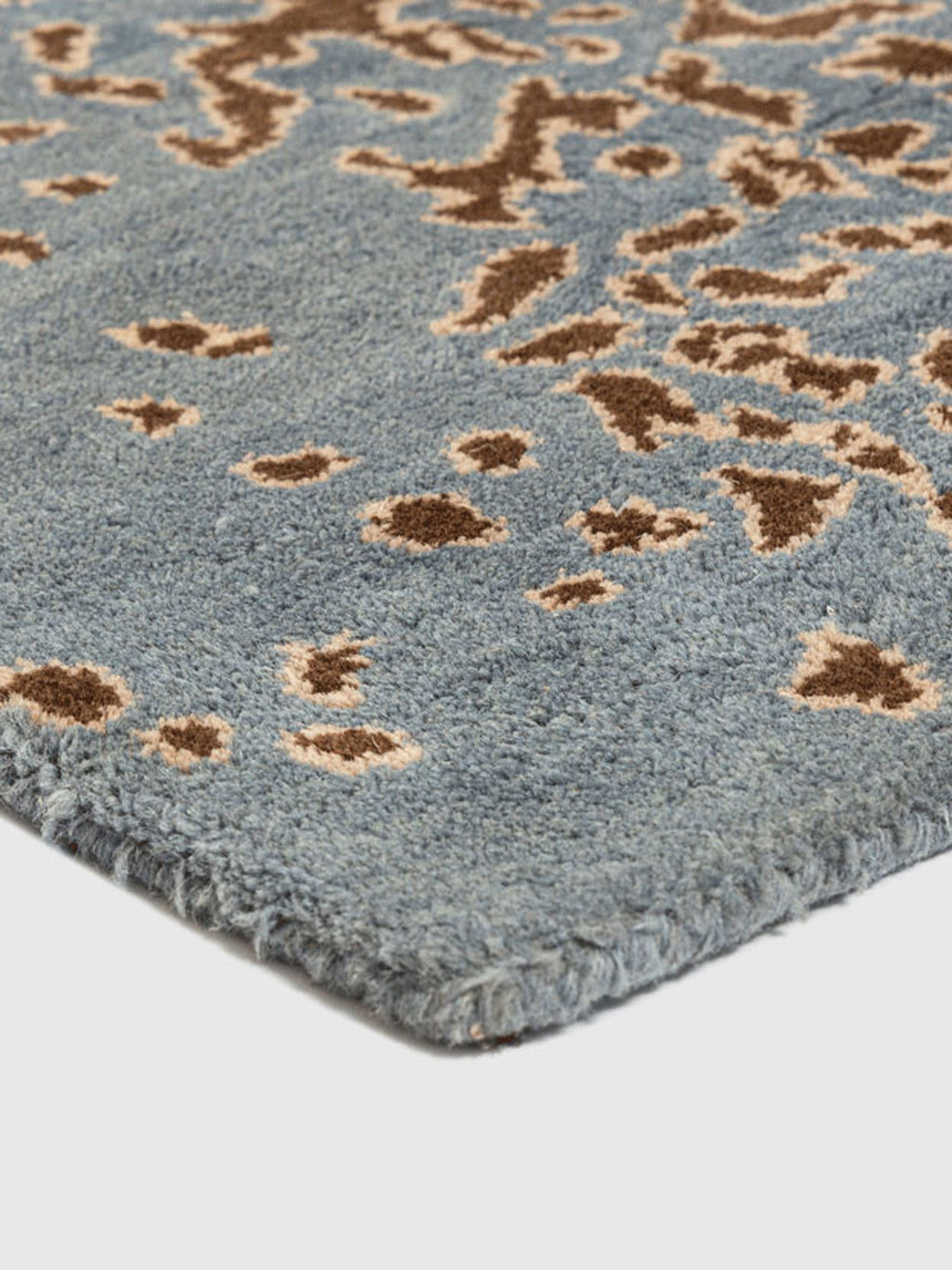 Rapti Wool Tufted Carpet Contrast Living
