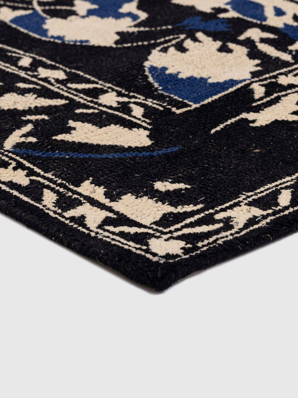 Parsa Wool Tufted Carpet Contrast Living