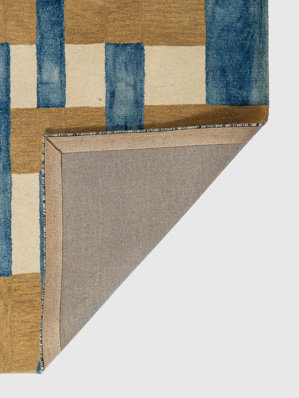 Sopore Wool Tufted Carpet Contrast Living