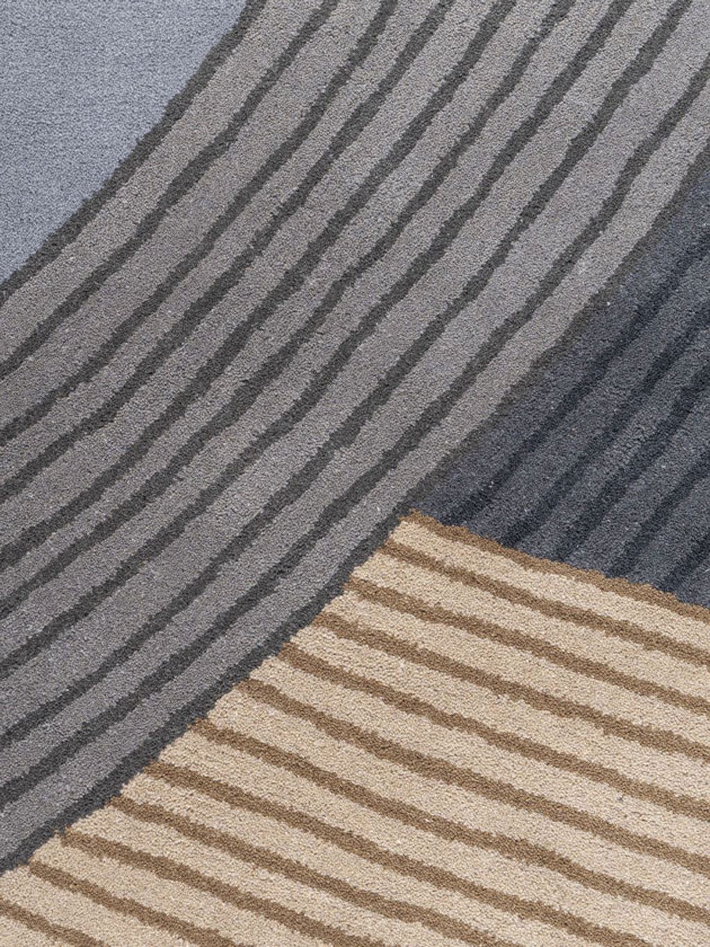 Butwal Wool Tufted Carpet Contrast Living