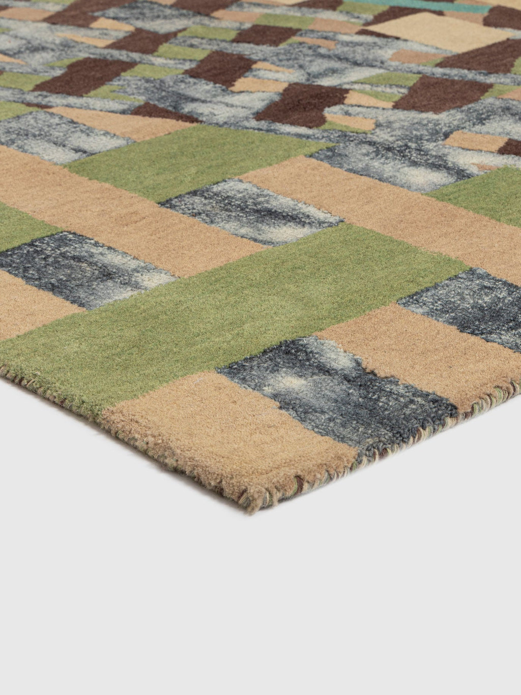 Majiari Wool Tufted Carpet Contrast Living
