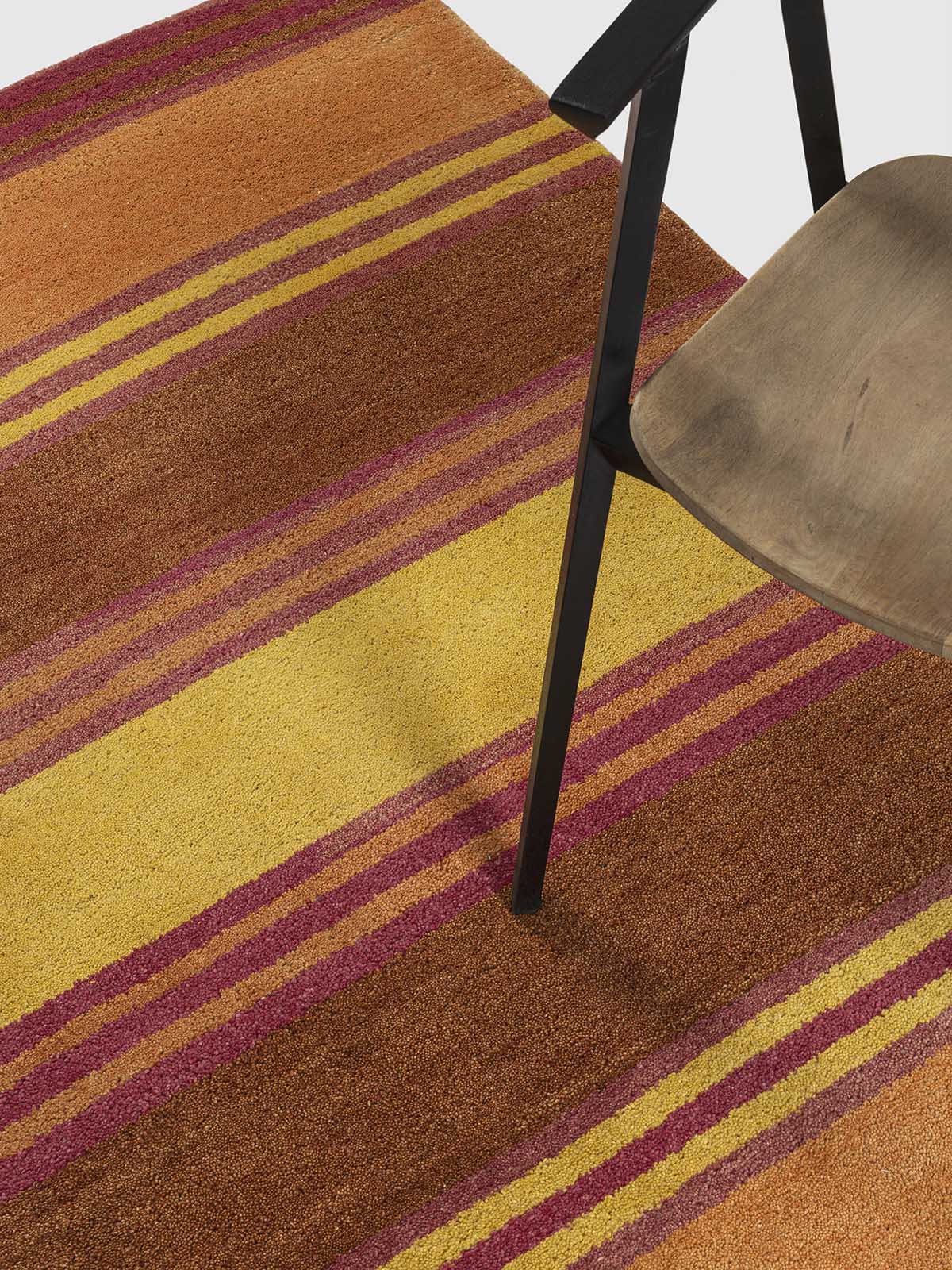 Lehar Wool Tufted Rug Contrast Living