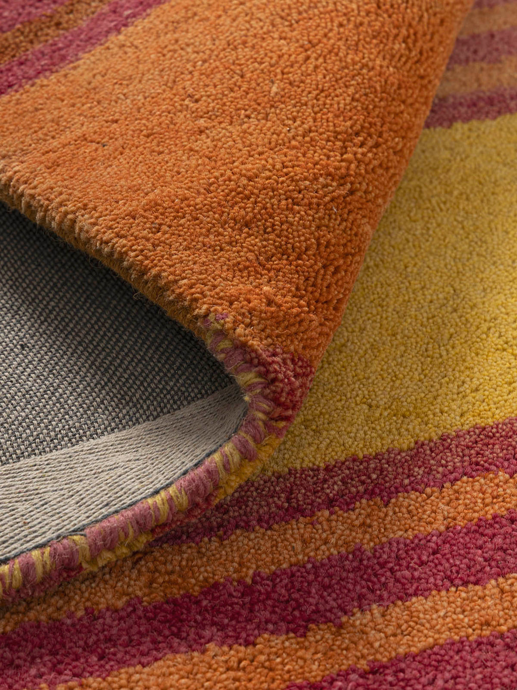 Lehar Wool Tufted Rug Contrast Living