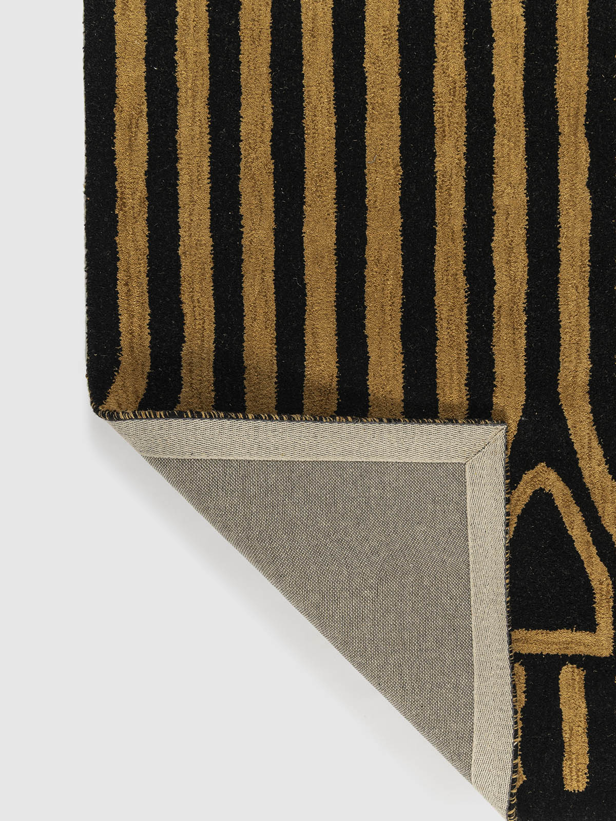 Baaghini Wool Tufted Rug Contrast Living