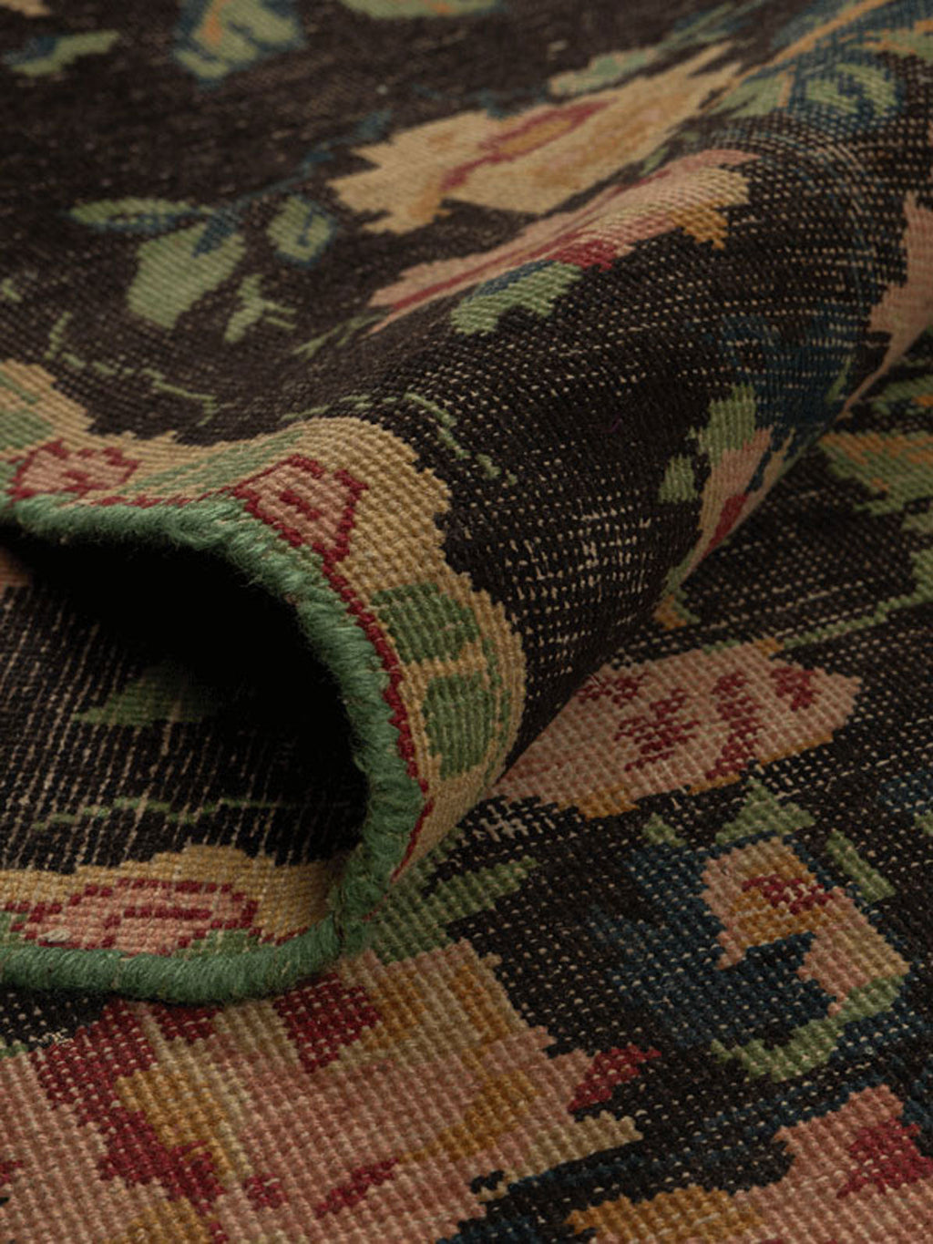 Bhirkot Wool Knotted Carpet Contrast Living