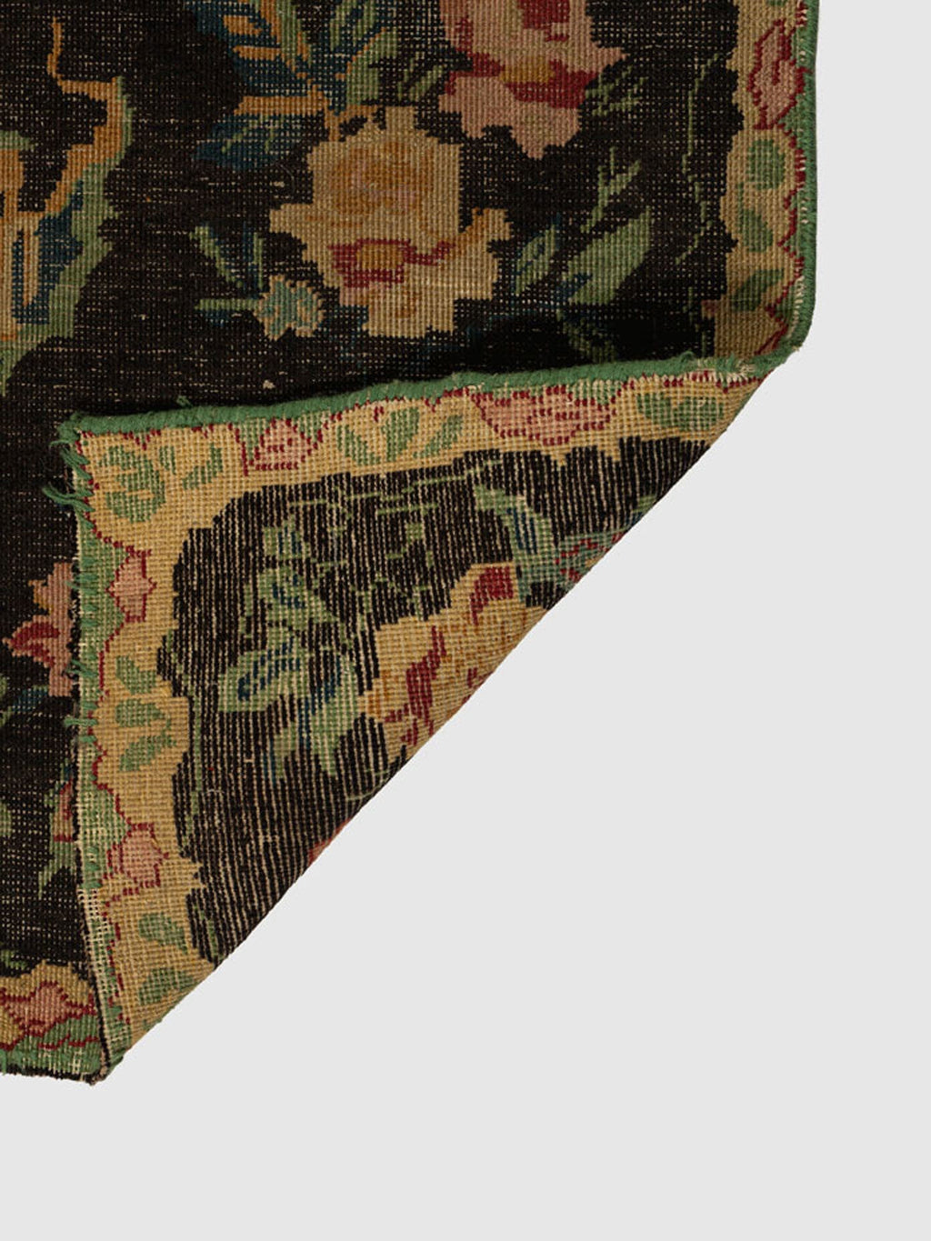 Bhirkot Wool Knotted Carpet Contrast Living