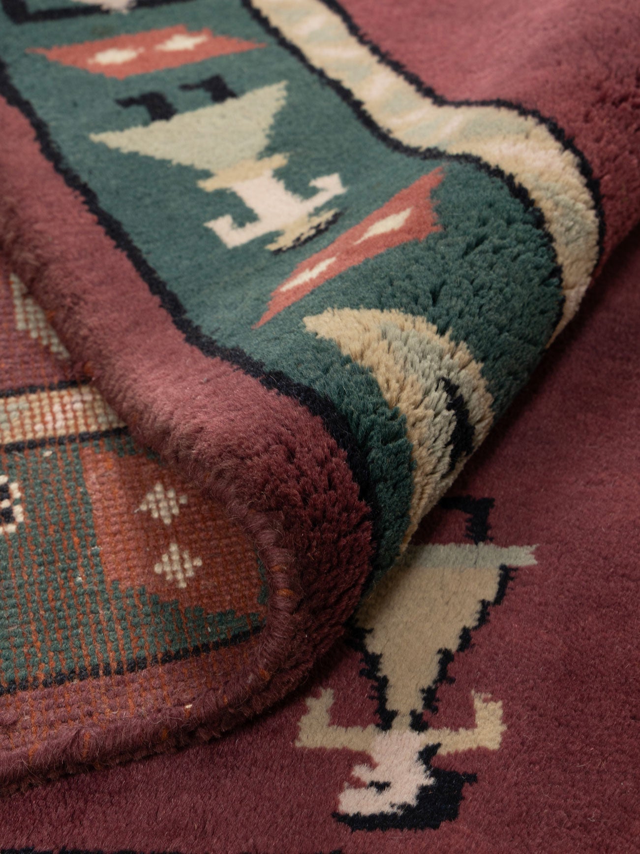 Hainan Wool Knotted Carpet Contrast Living