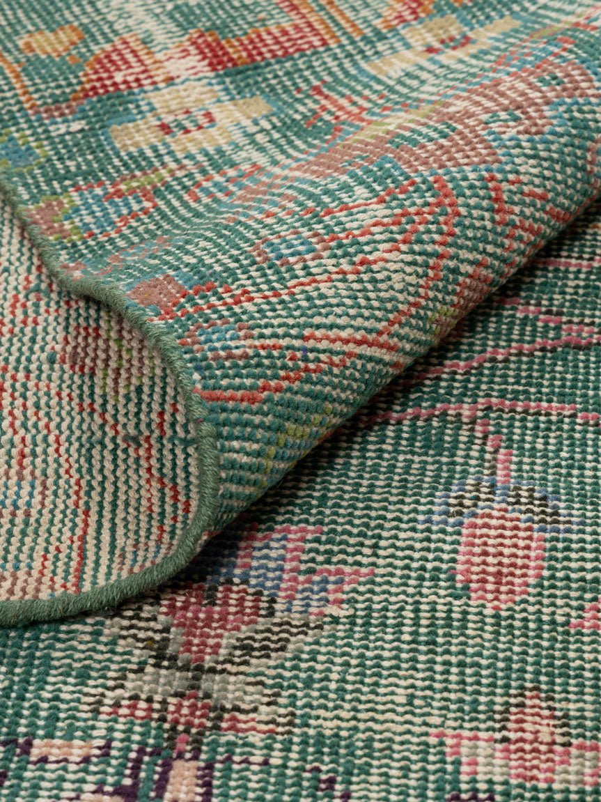 Mindana Wool Knotted Carpet Contrast Living