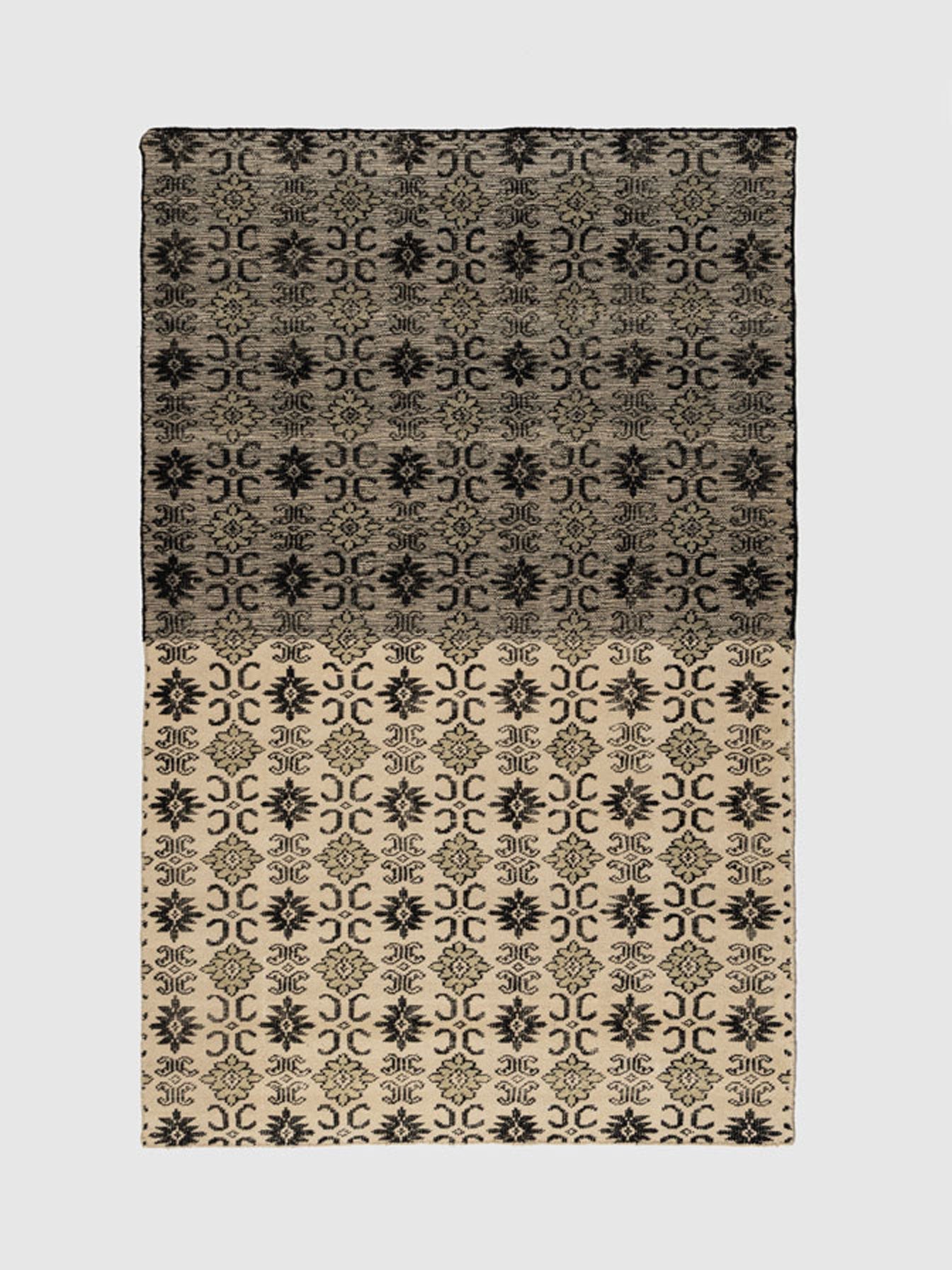 Rainas Wool Knotted Carpet Contrast Living