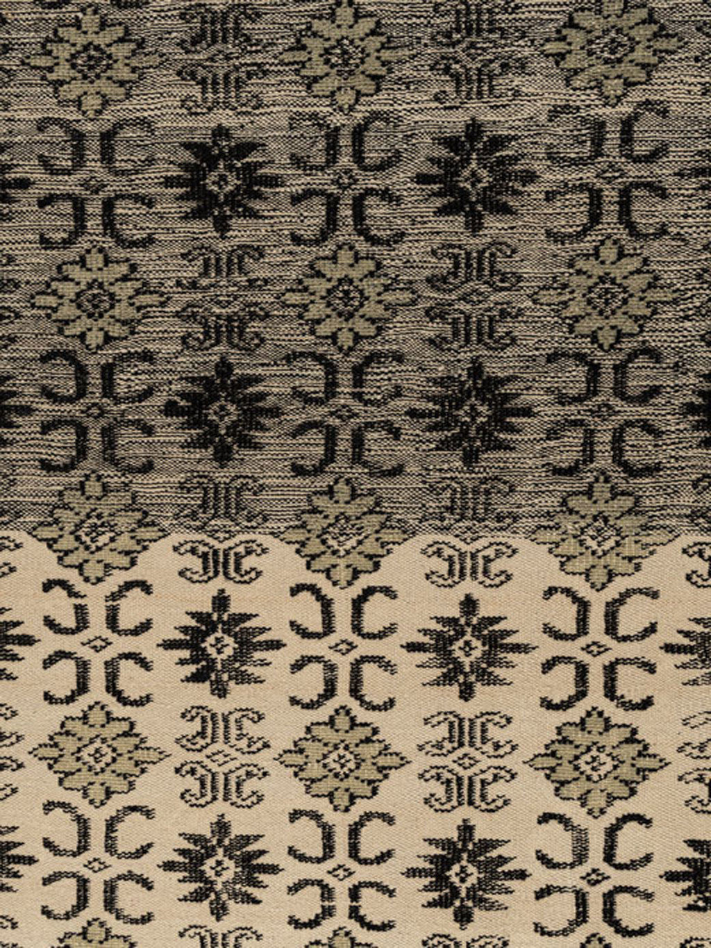 Rainas Wool Knotted Carpet Contrast Living