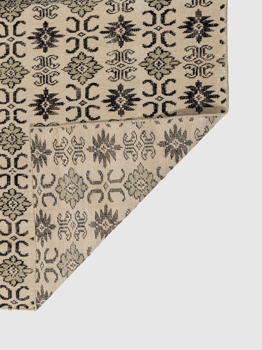 Rainas Wool Knotted Carpet Contrast Living