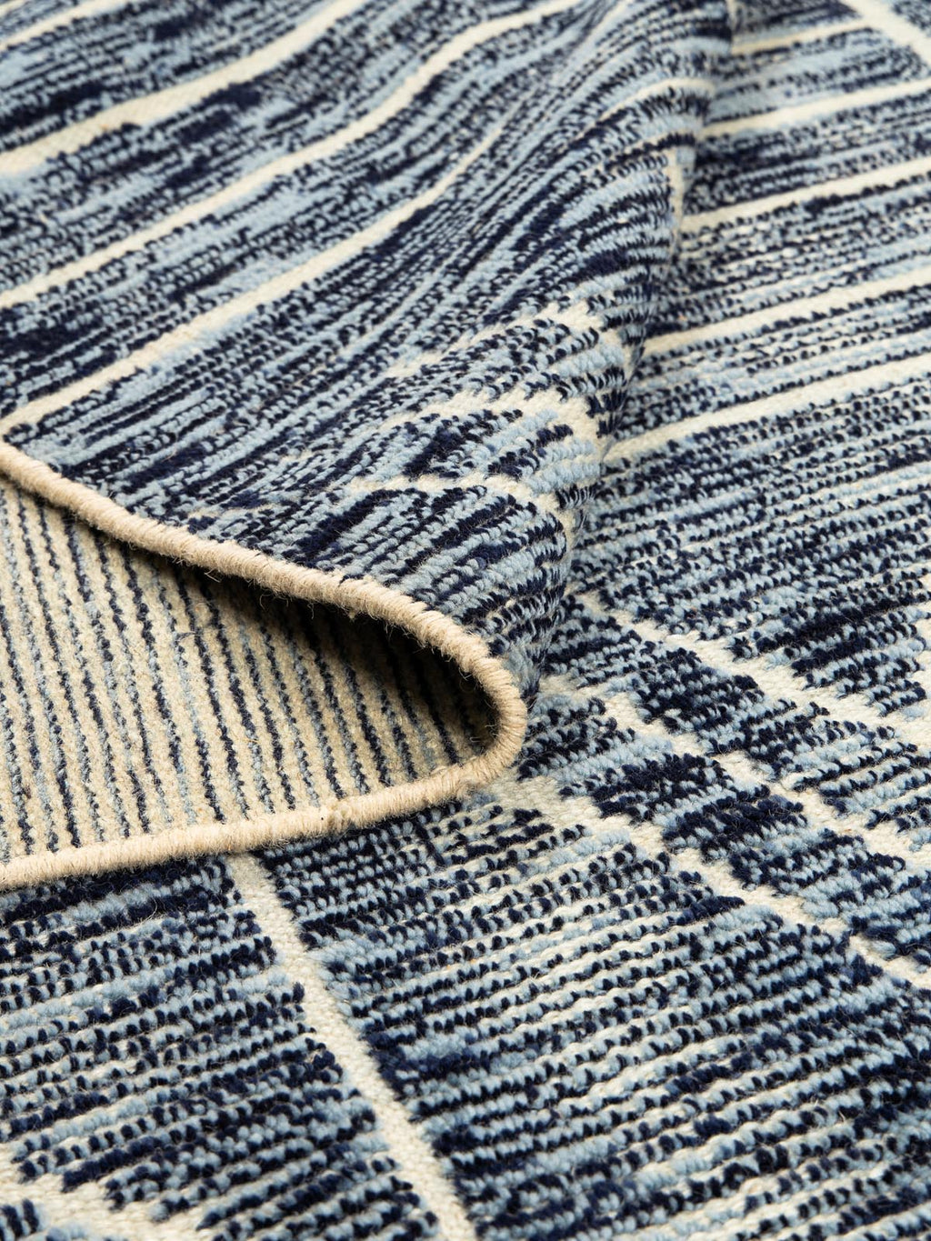 Mondara Wool Knotted Carpet Contrast Living