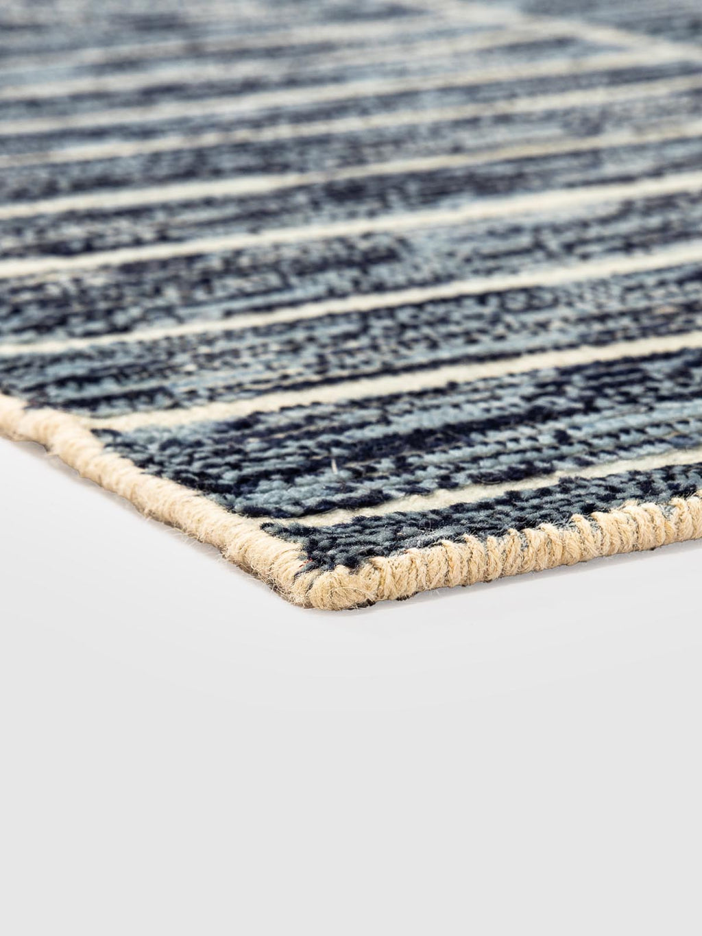 Mondara Wool Knotted Carpet Contrast Living