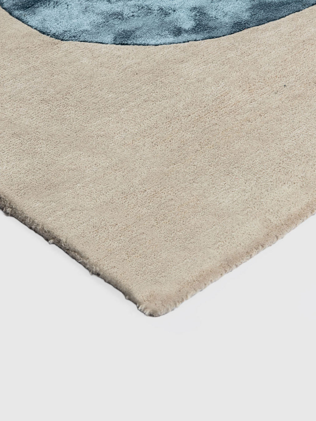 Barrio Viscose Tufted Carpet Contrast Living