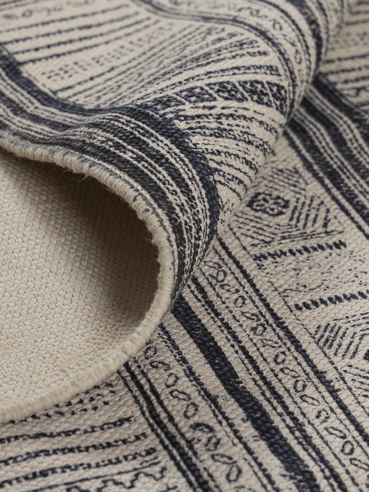 Chabootra Cotton Printed Rug Contrast Living