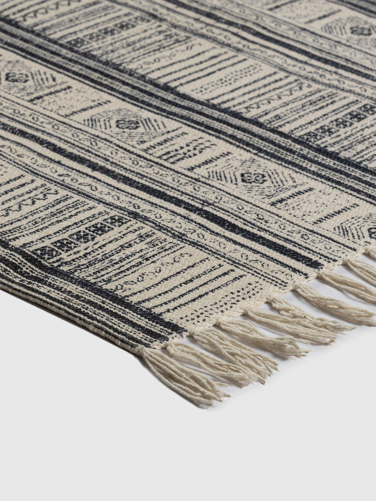 Chabootra Cotton Printed Rug Contrast Living