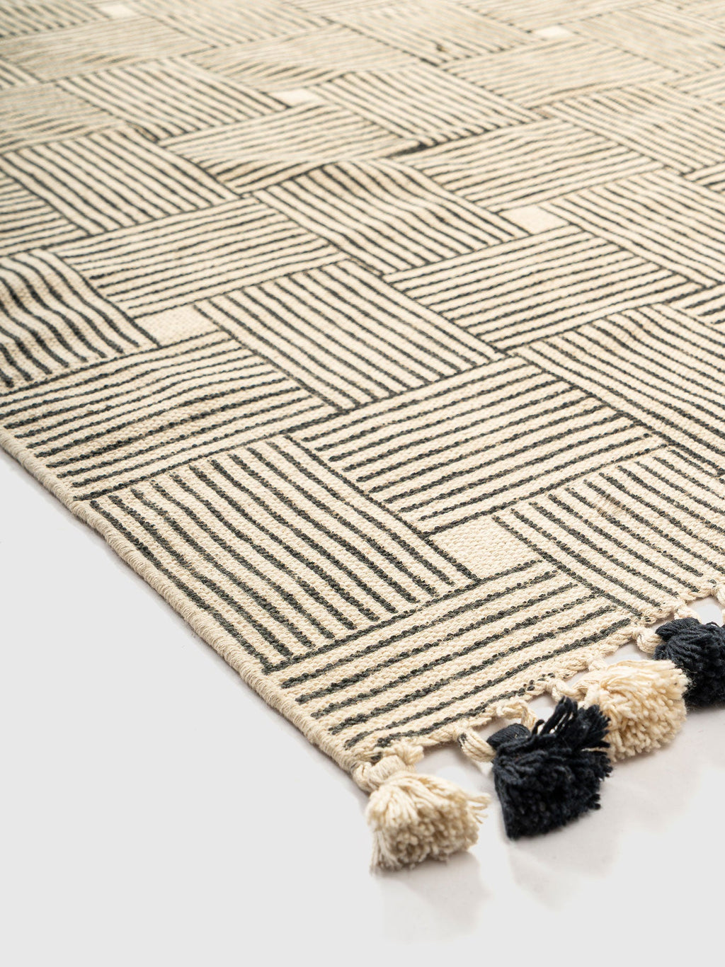 Samaed Cotton Printed Rug Contrast Living