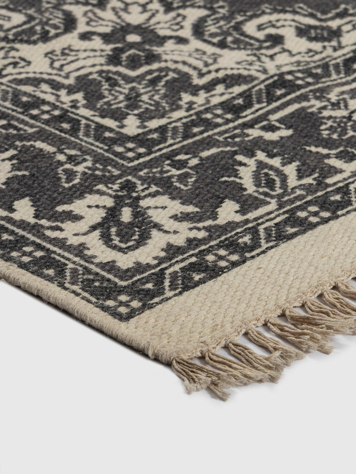 Charbagh Wool Printed Rug Contrast Living