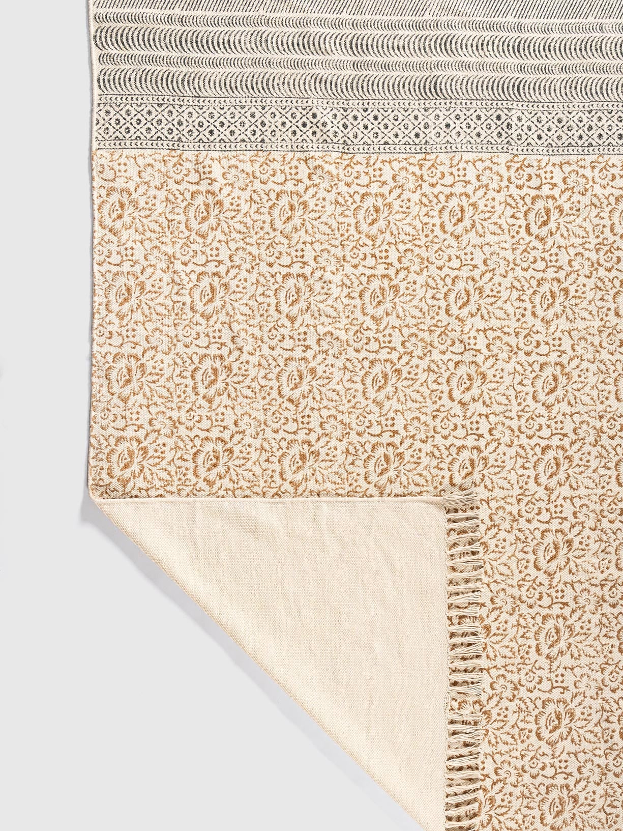 Sandstone Mist Printed Rug Contrast Living