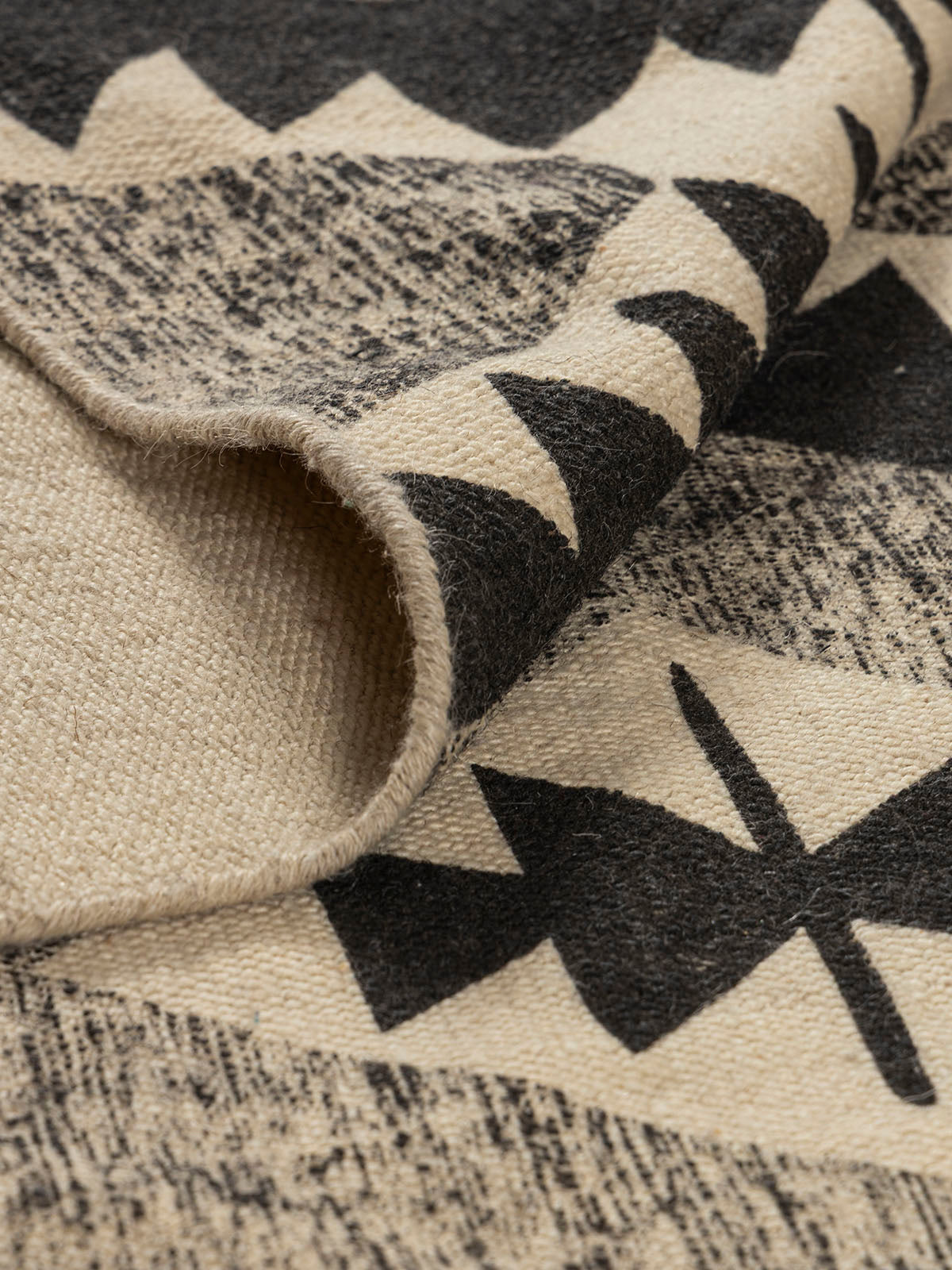 Naqqashi Wool Printed Rug Contrast Living