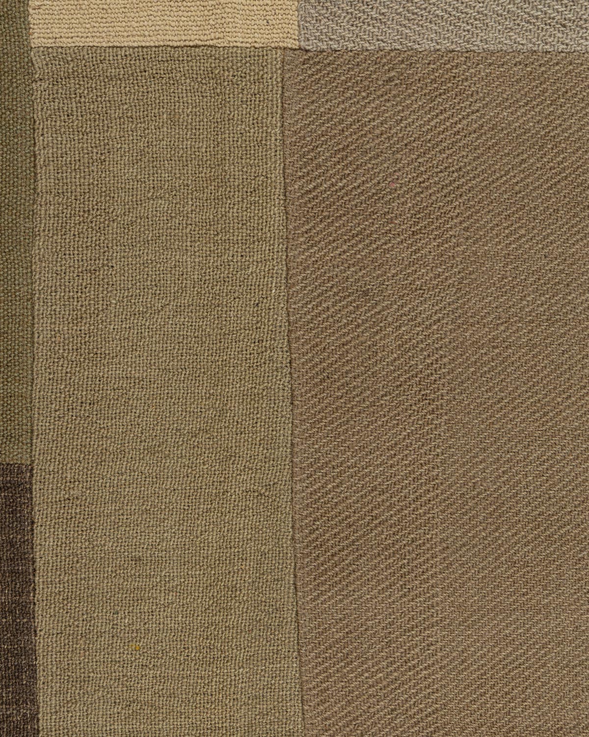 Tarutse Wool Patch Rug Contrast Living
