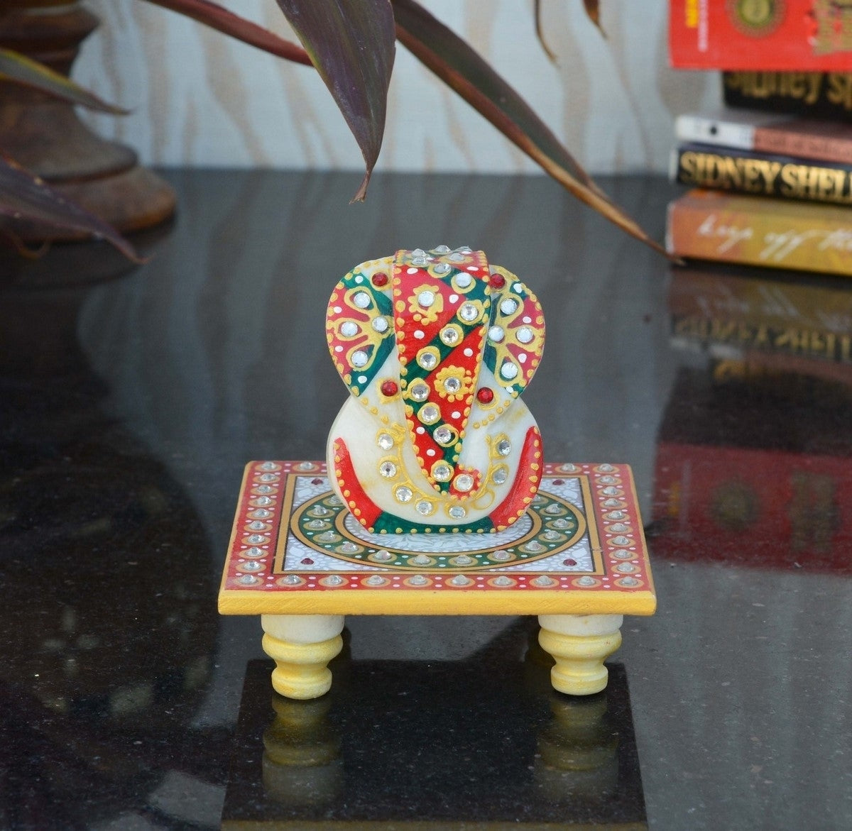 Lord Ganesha Idol On Kundan Studded Marble Chowki Kafalo