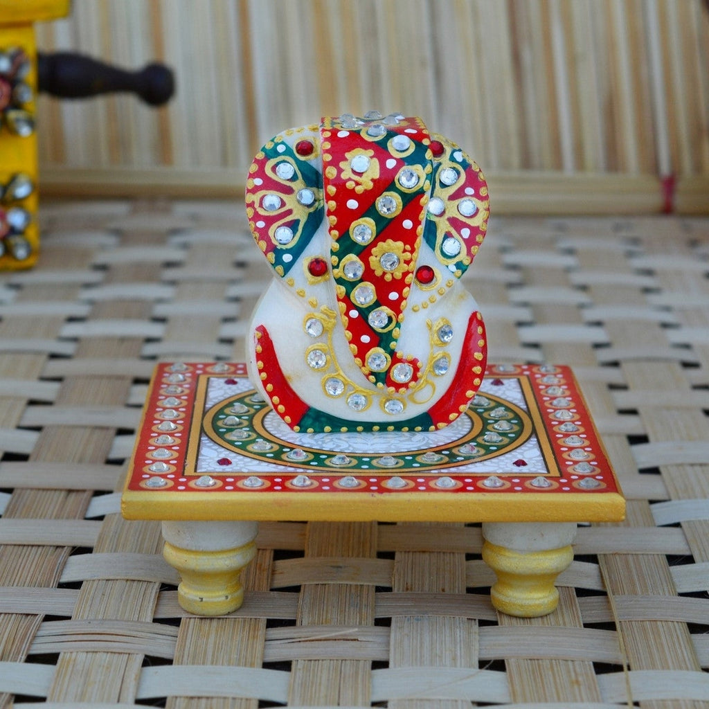 Lord Ganesha Idol On Kundan Studded Marble Chowki Kafalo