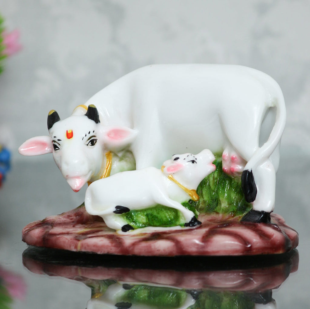 Polyresin White Cow and Calf Statue Kafalo