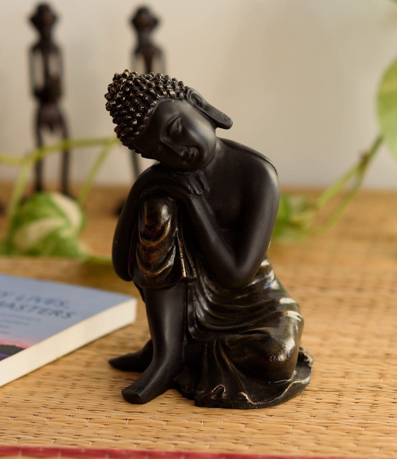 Polyresin Black Resting Buddha on Knee Statue Kafalo