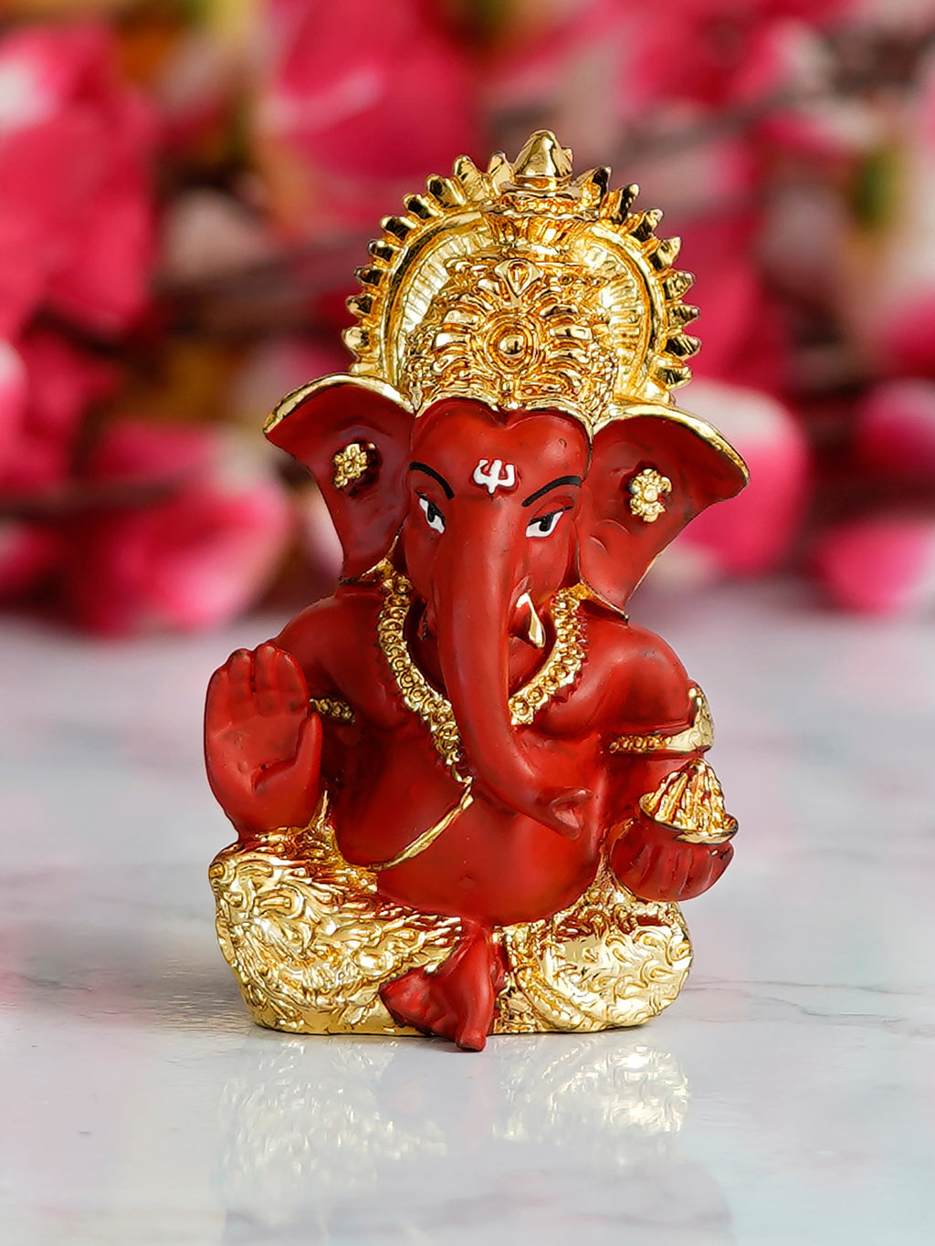 Gold Plated Red Polyresin Ganesha Idol for Home, Temple, Office and Car Dashboard Kafalo