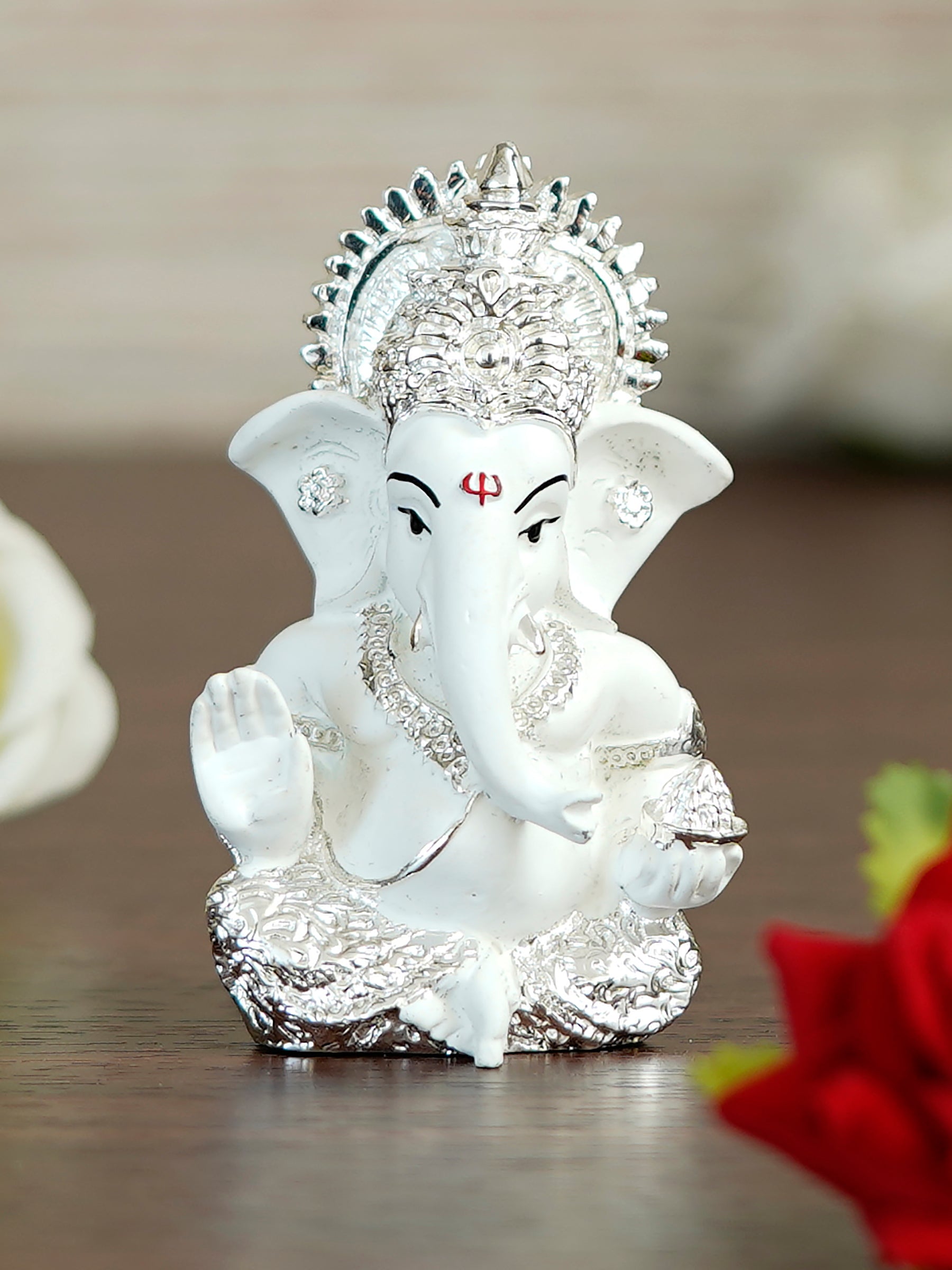 Silver Plated White Polyresin Ganesha Idol for Home, Temple, Office and Car Dashboard Kafalo