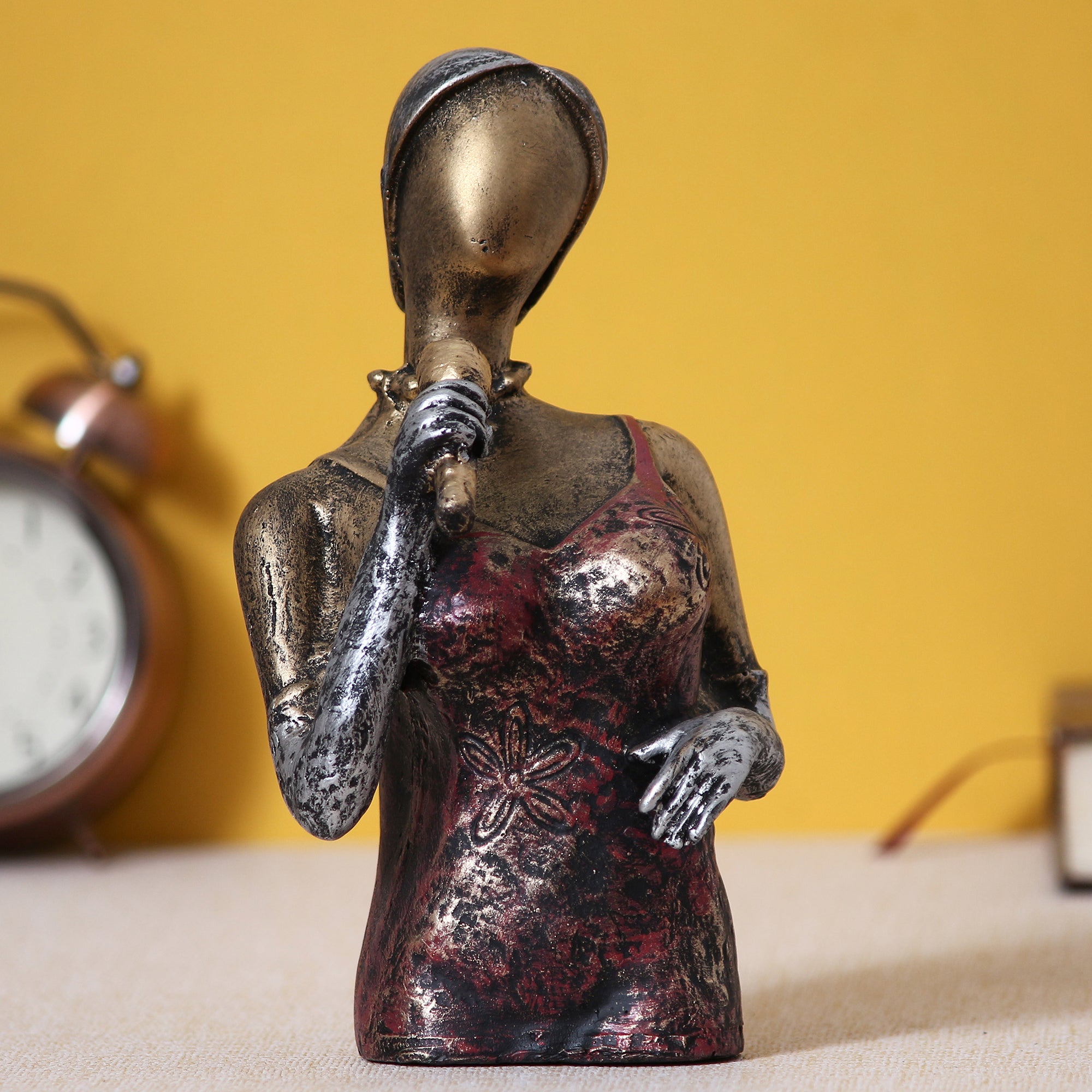 Polyresin Singing Women Statue Handcrafted Human Figurine Decorative Showpiece Kafalo