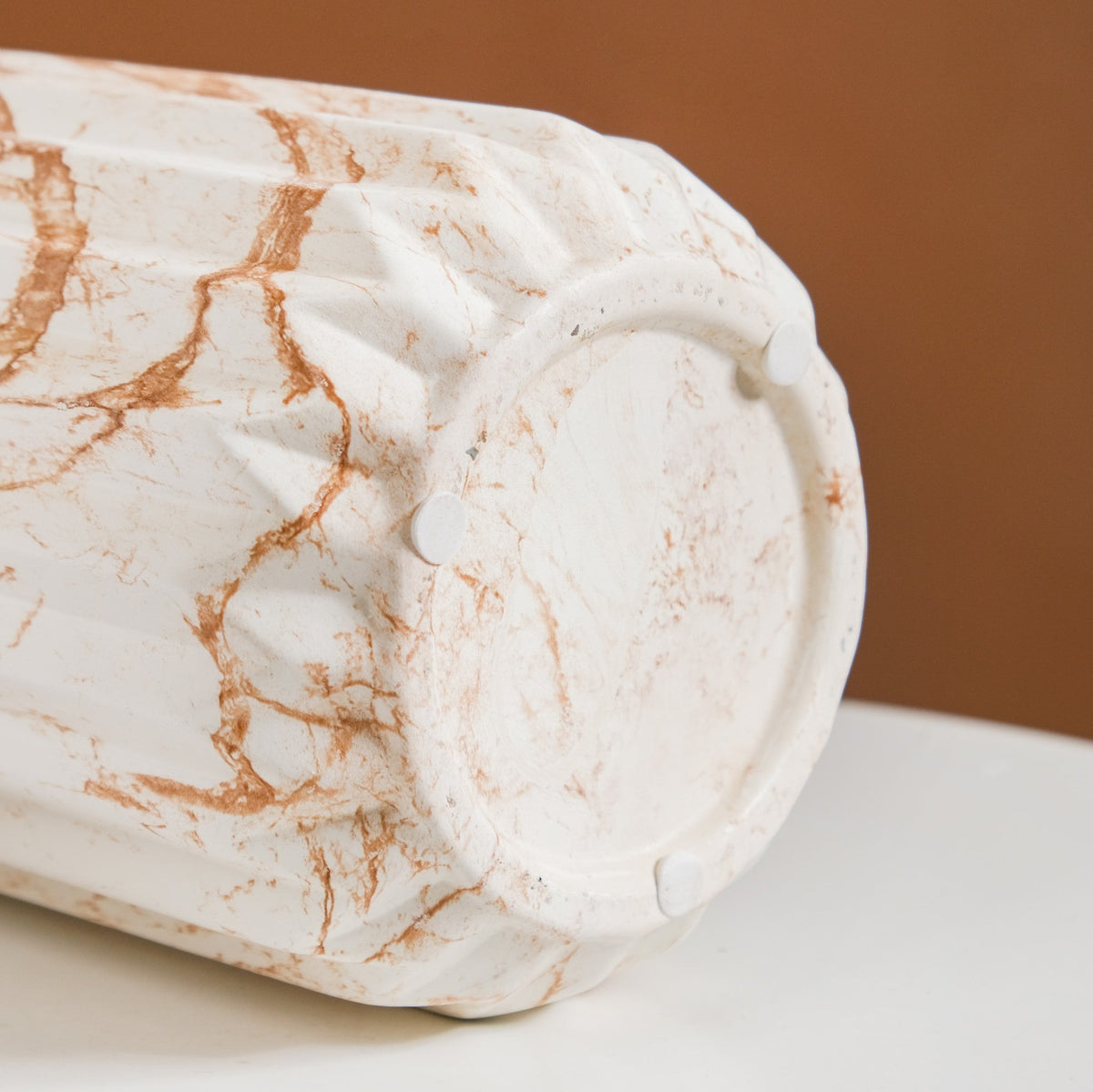 Marbled Chic Ceramic Vase Nestasia
