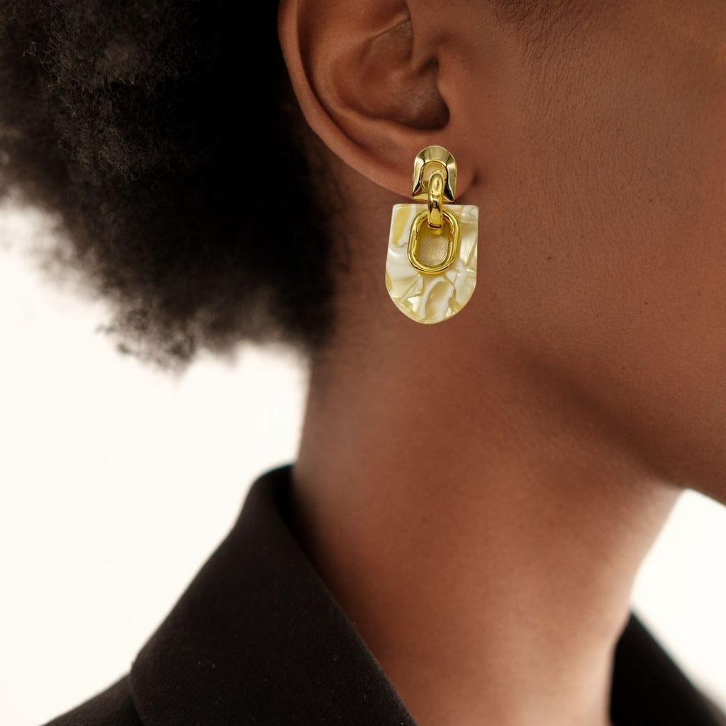 Marbled Arches Earrings White Nestasia
