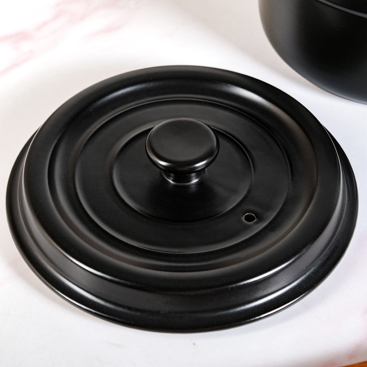 Matte Black Ceramic Cocotte Cooking Pot 4200ml Nestasia