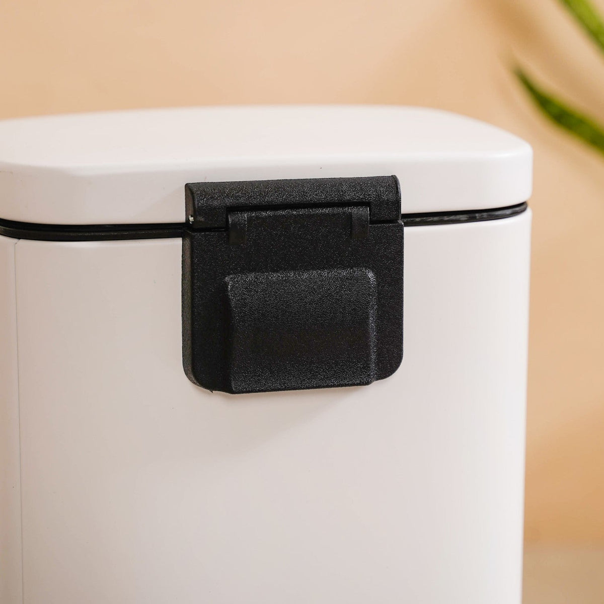 Dustro Metal Pedal Dustbin White 5000ml Nestasia