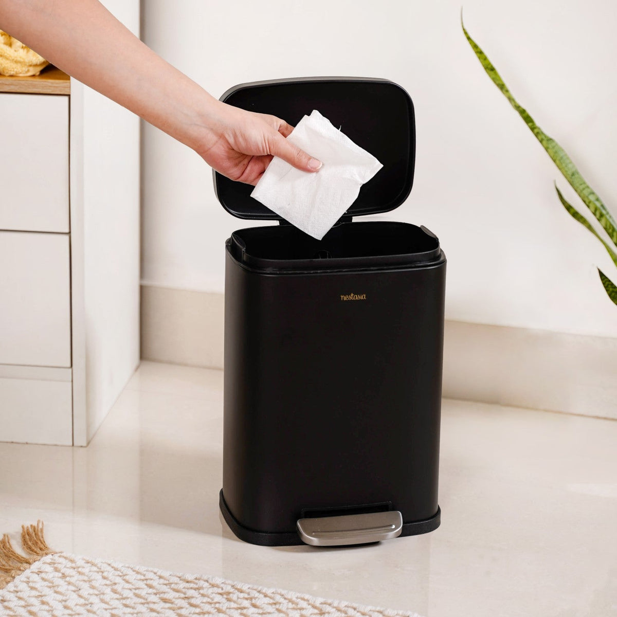Dustro Metal Pedal Dustbin Black 5000ml Nestasia