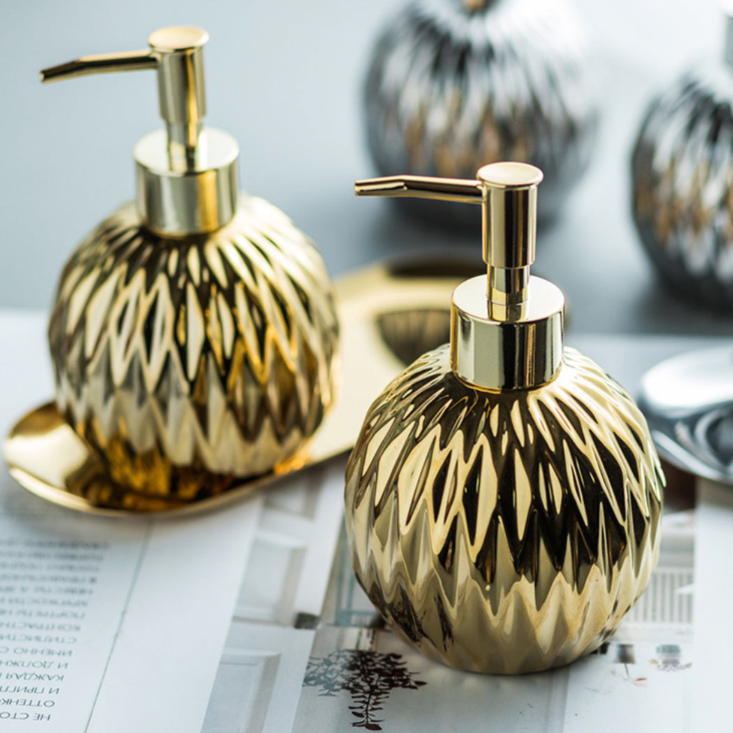 Metallic Soap Dispenser Nestasia