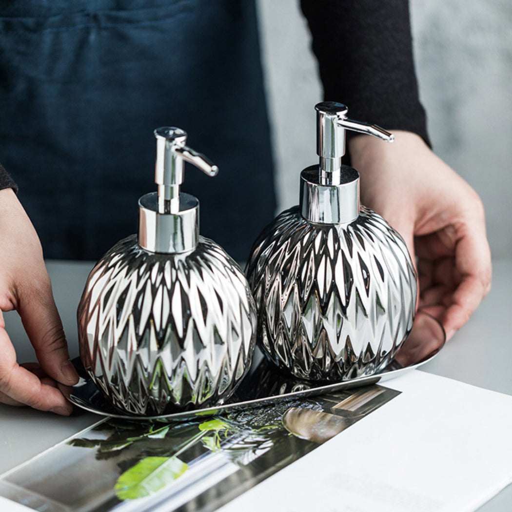 Metallic Soap Dispenser Nestasia