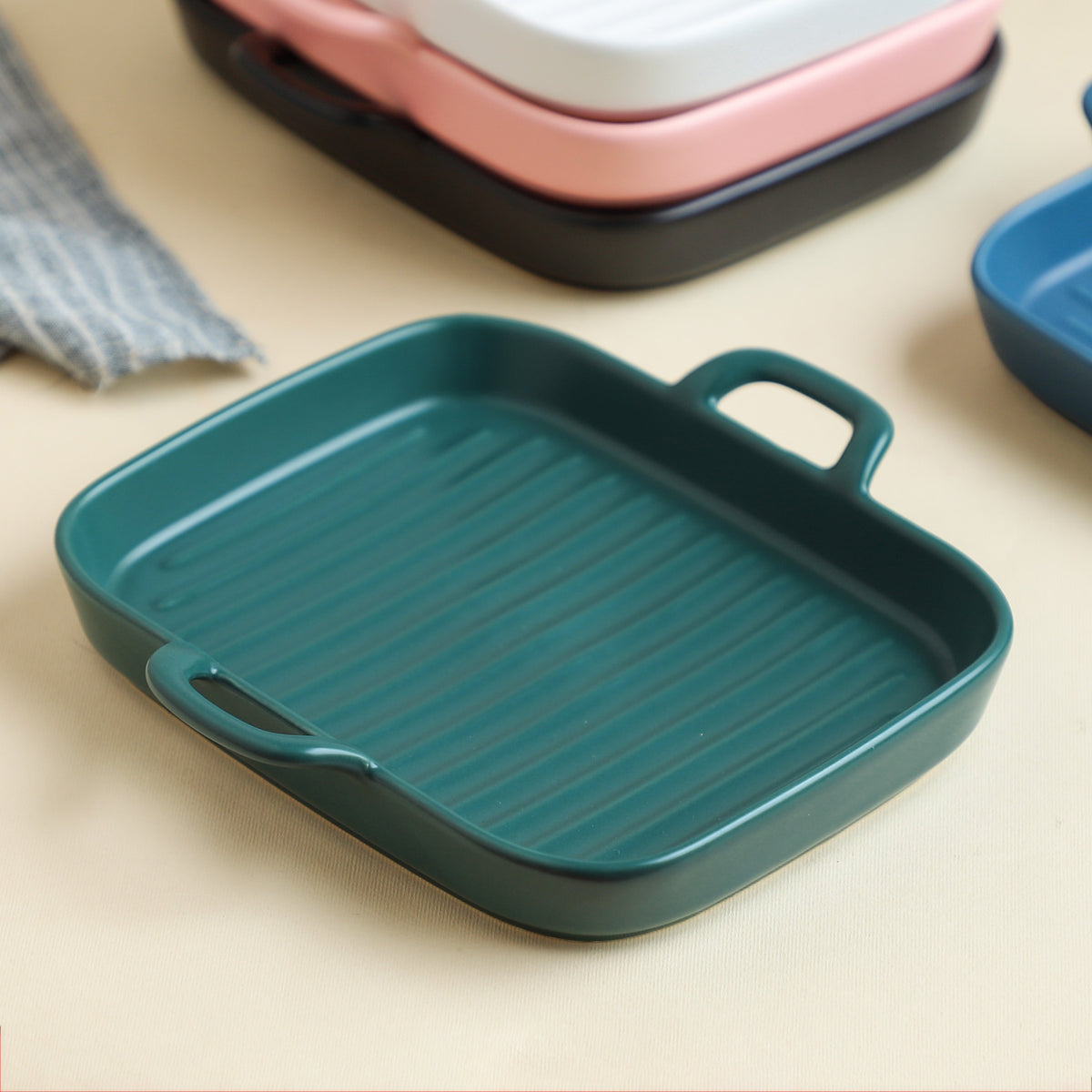 Microwave Safe Plate Nestasia