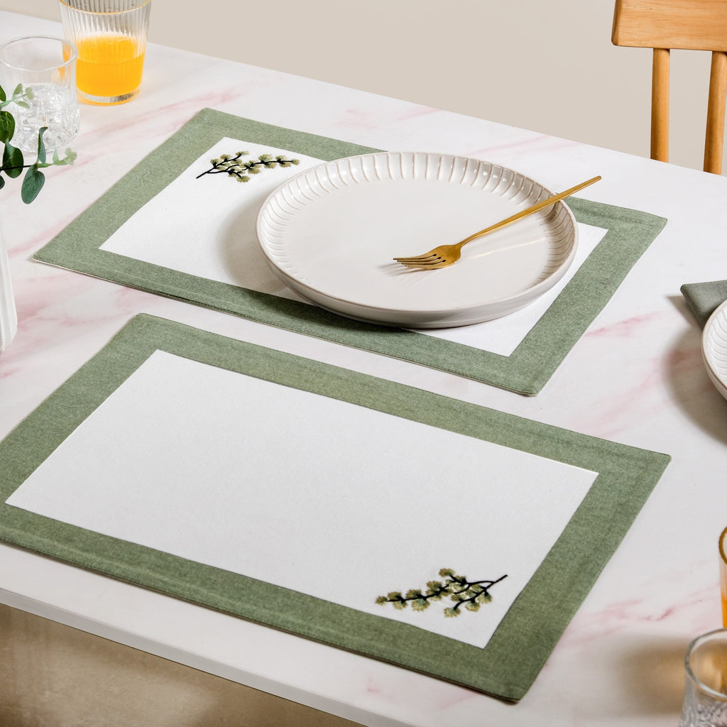 Midori Complete Table Linen Set With Mats Napkins Runners And Table Cloth In Sage Green Nestasia