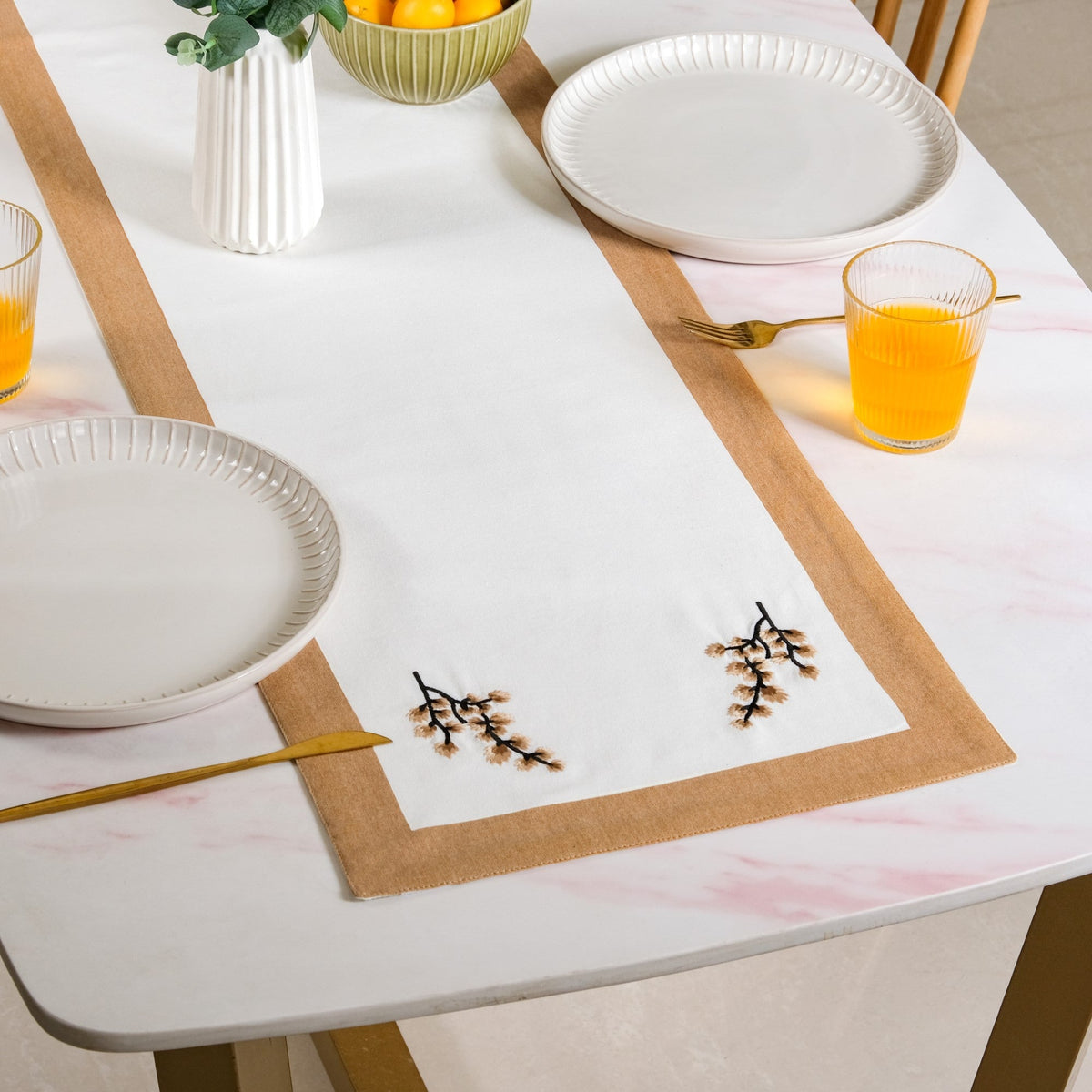 Midori Complete Table Linen Set With Mats Napkins Runner And Table Cloth In Brown Nestasia