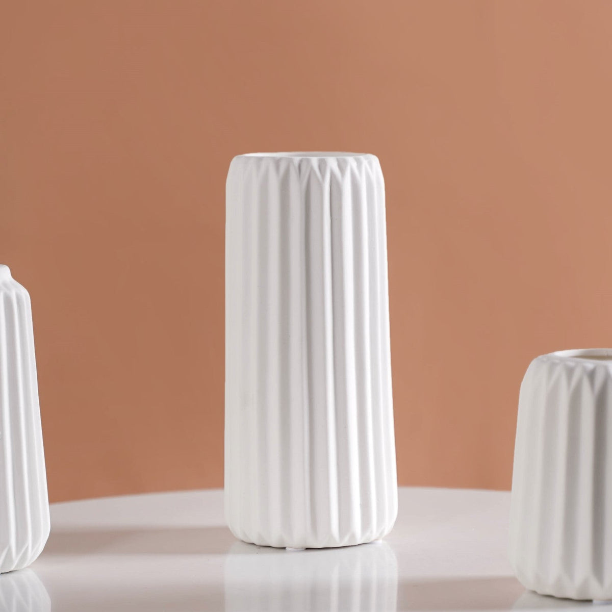 Minimalist Matte White Flower Vase Set Of 3 Nestasia