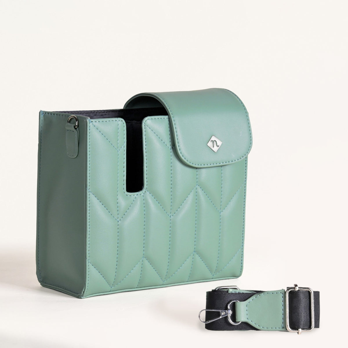 Mint Green Water Bottle Bag With Sling Nestasia