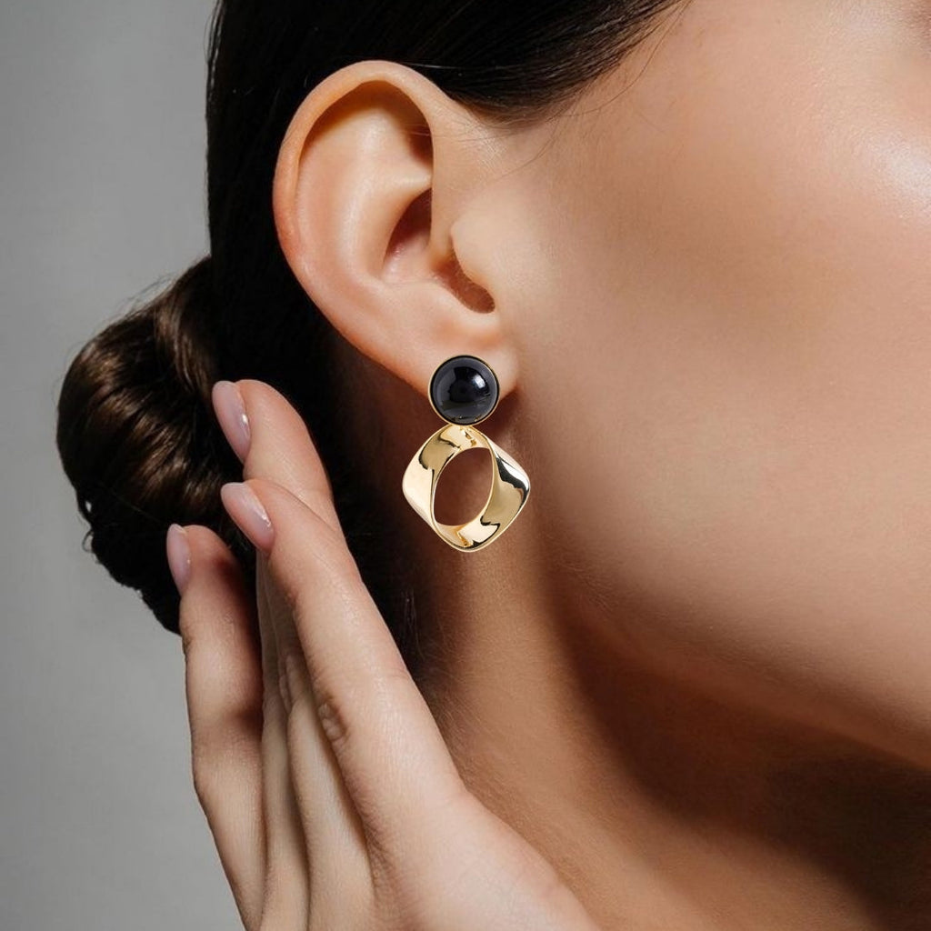 Modern Twist Dangle Earrings Black Nestasia